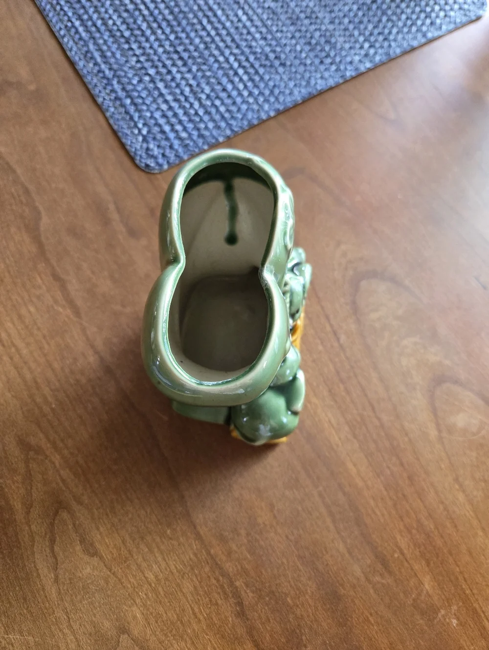 Majolica Double Lucky Elephant Planter
